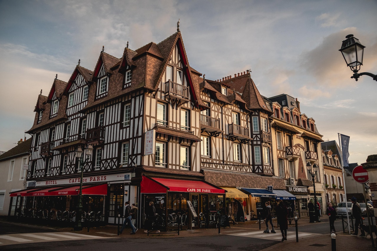 Plongez dans l’excellence lors de votre séjour de séminaire d’entreprise à Deauville